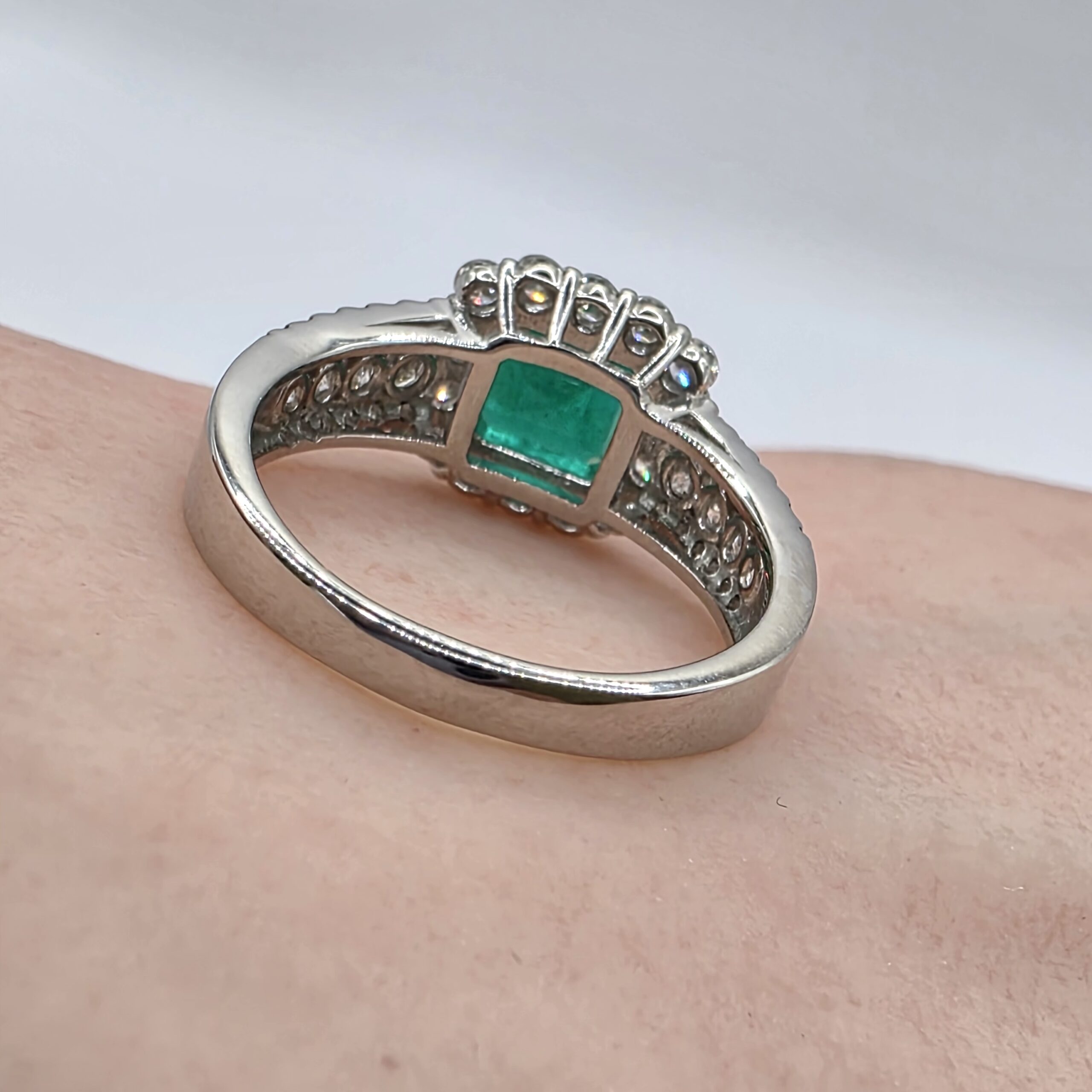 Emerald & Diamond Ring in PT900 – Size 12