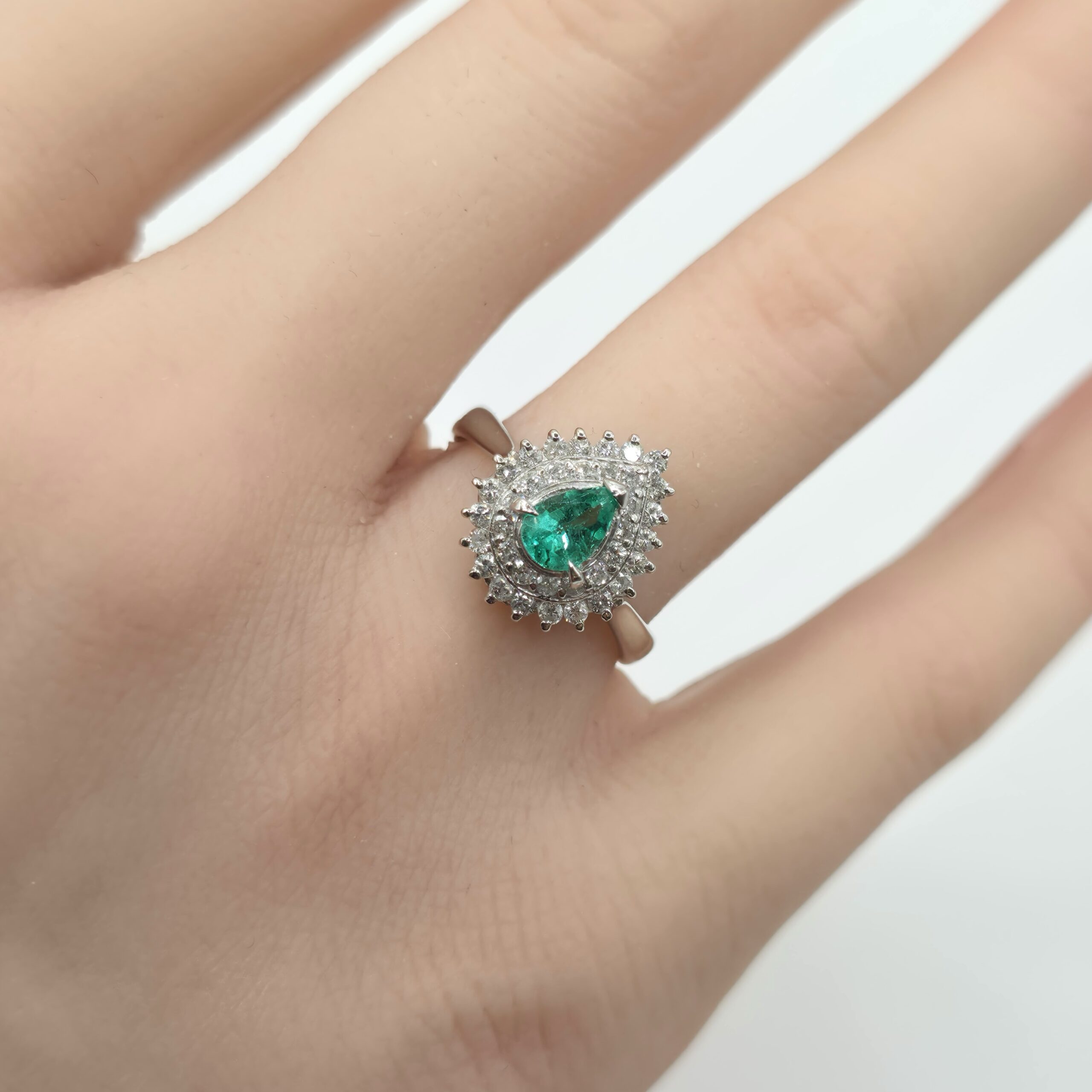 Emerald & Diamond Ring in PT900 – Size 13