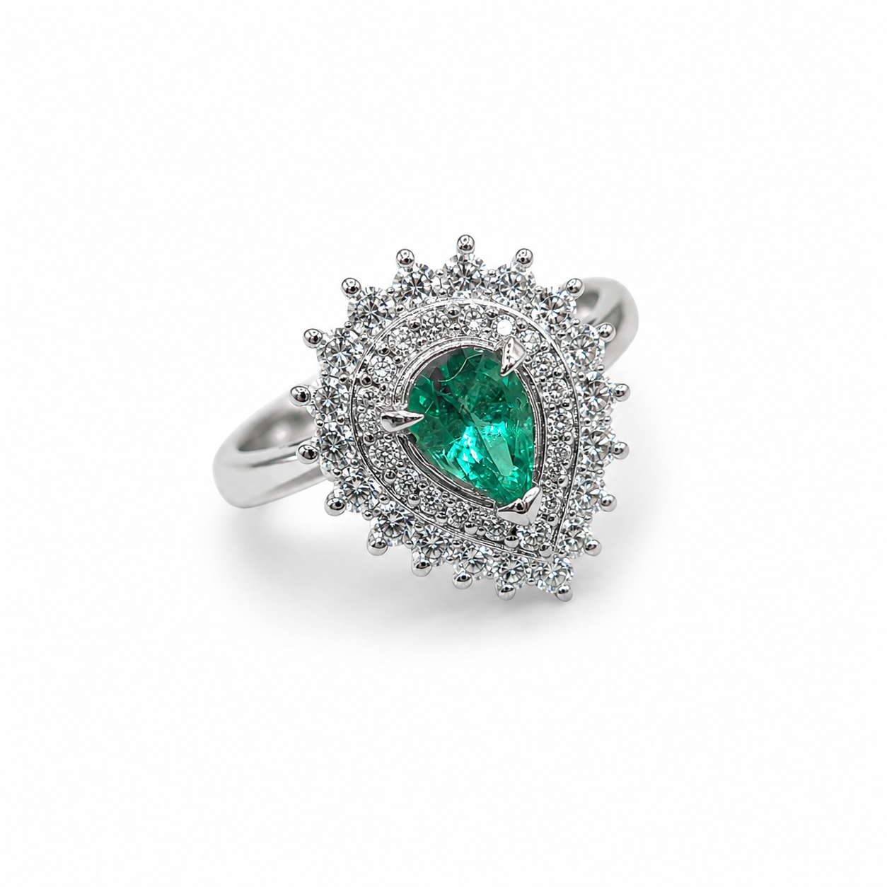 Emerald & Diamond Ring in PT900 – Size 13